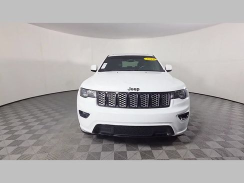 Used 2019 Jeep Grand Cherokee Altitude RWD image 49