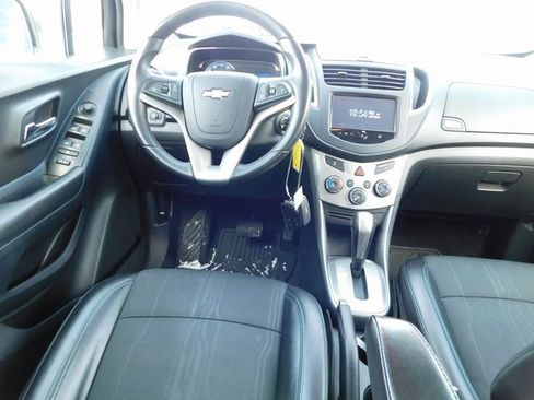 Used 2016 Chevrolet Trax LT w/ LT Convenience Package image 16