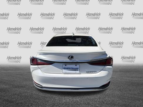 Certified 2025 Lexus ES 300h w/ Premium Package FWD image 8