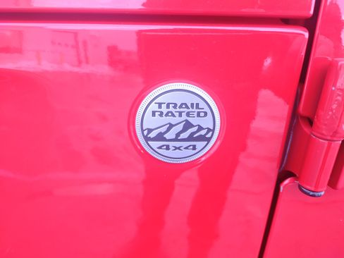 Used 2018 Jeep Wrangler Unlimited Sport S image 15