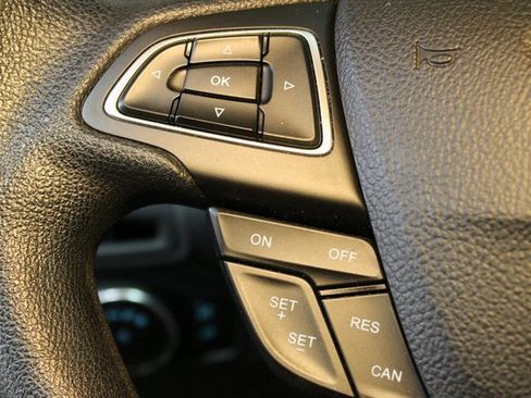 Used 2017 Ford Focus SE image 19