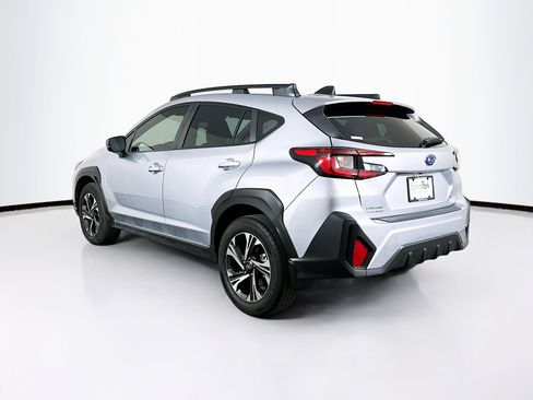 Used 2024 Subaru Crosstrek 2.0i Premium image 5