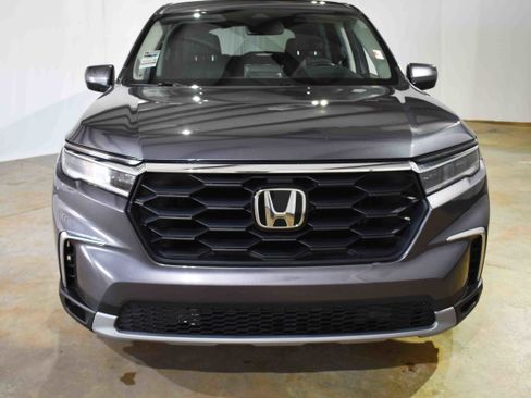 Used 2023 Honda Pilot EX-L image 4