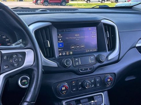 Used 2023 GMC Terrain SLT FWD image 9
