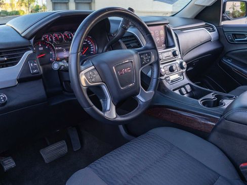 Used 2016 GMC Yukon SLE w/ Convenience Package image 11