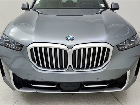 Used 2026 BMW X5 sDrive40i image 8
