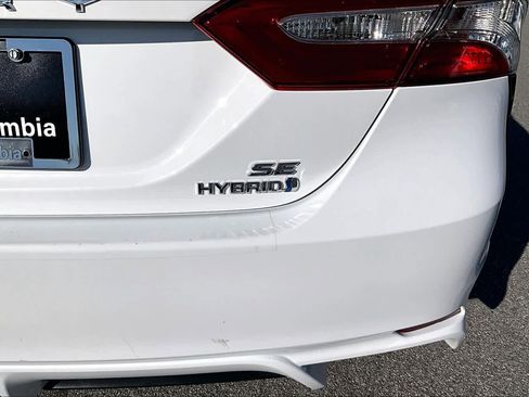 Used 2020 Toyota Camry SE image 32