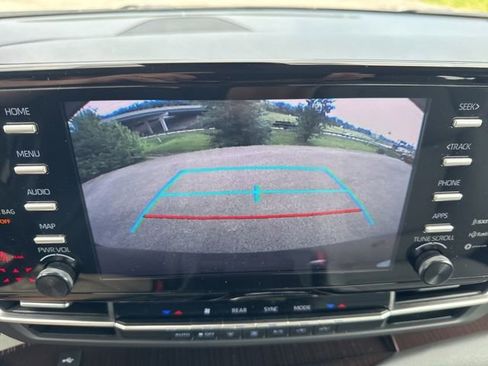 Used 2023 Toyota Sienna LE FWD image 13