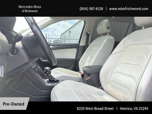 Used 2018 Volkswagen Tiguan SEL Premium AWD/4WD image 14