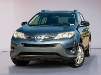 Used 2014 Toyota RAV4 LE AWD/4WD video 1