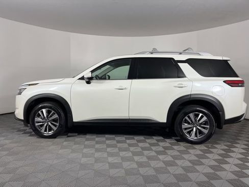 Used 2024 Nissan Pathfinder SL image 6