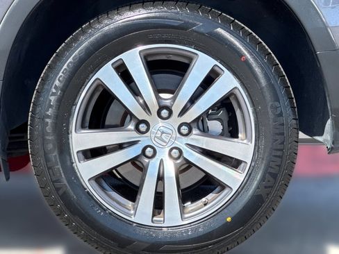Used 2017 Honda Pilot EX image 12