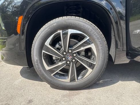 New 2027 Buick Enclave Sport Touring w/ Super Cruise Package AWD/4WD image 10