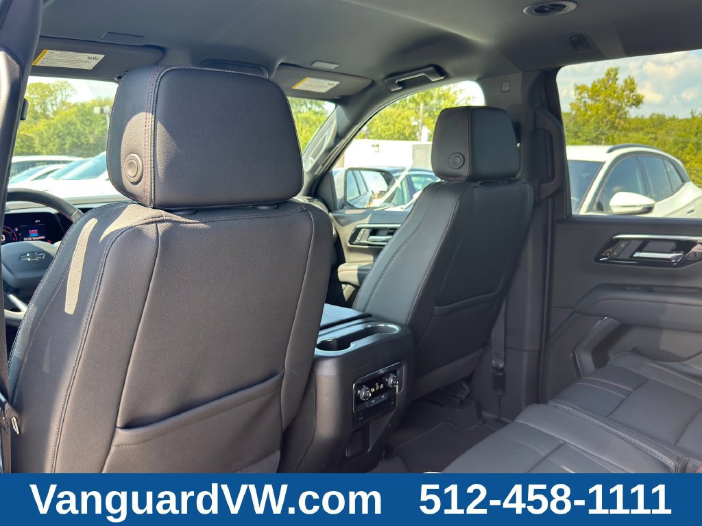 Used 2026 Chevrolet Suburban RST AWD/4WD image 33