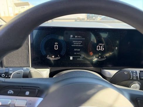 Used 2025 Hyundai Sonata SEL FWD image 8