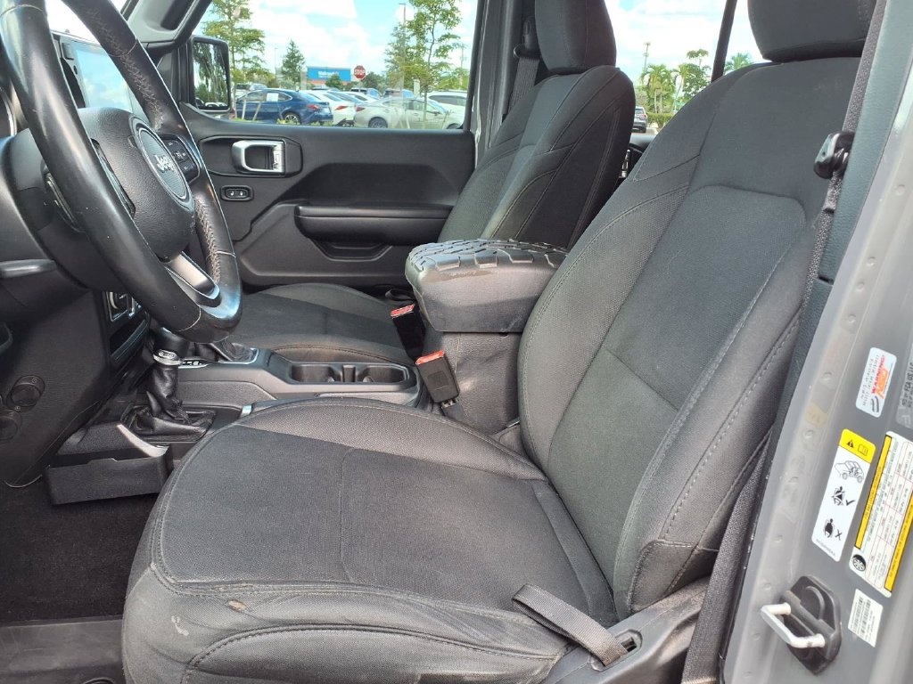 Used 2019 Jeep Wrangler Unlimited Sport S AWD/4WD image 29