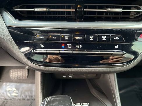 Used 2024 Buick Envista Avenir image 23