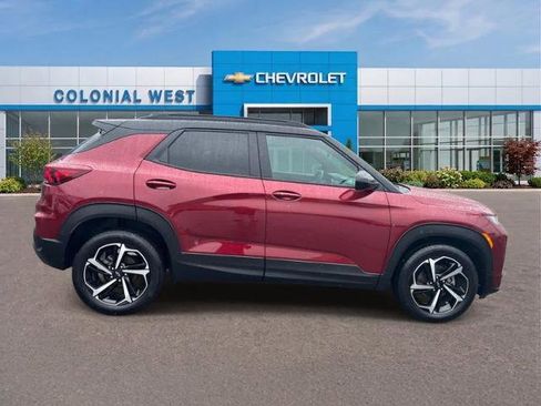 Used 2023 Chevrolet TrailBlazer RS FWD image 12
