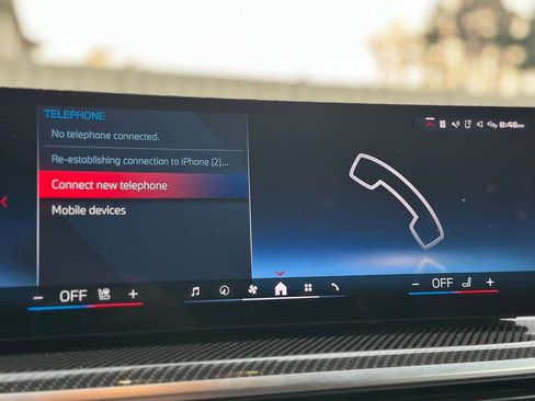 Certified 2025 BMW X7 M60i AWD/4WD image 34