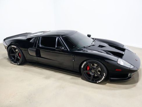 Used 2006 Ford GT RWD image 88
