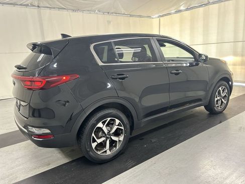 Used 2020 Kia Sportage LX AWD/4WD image 2