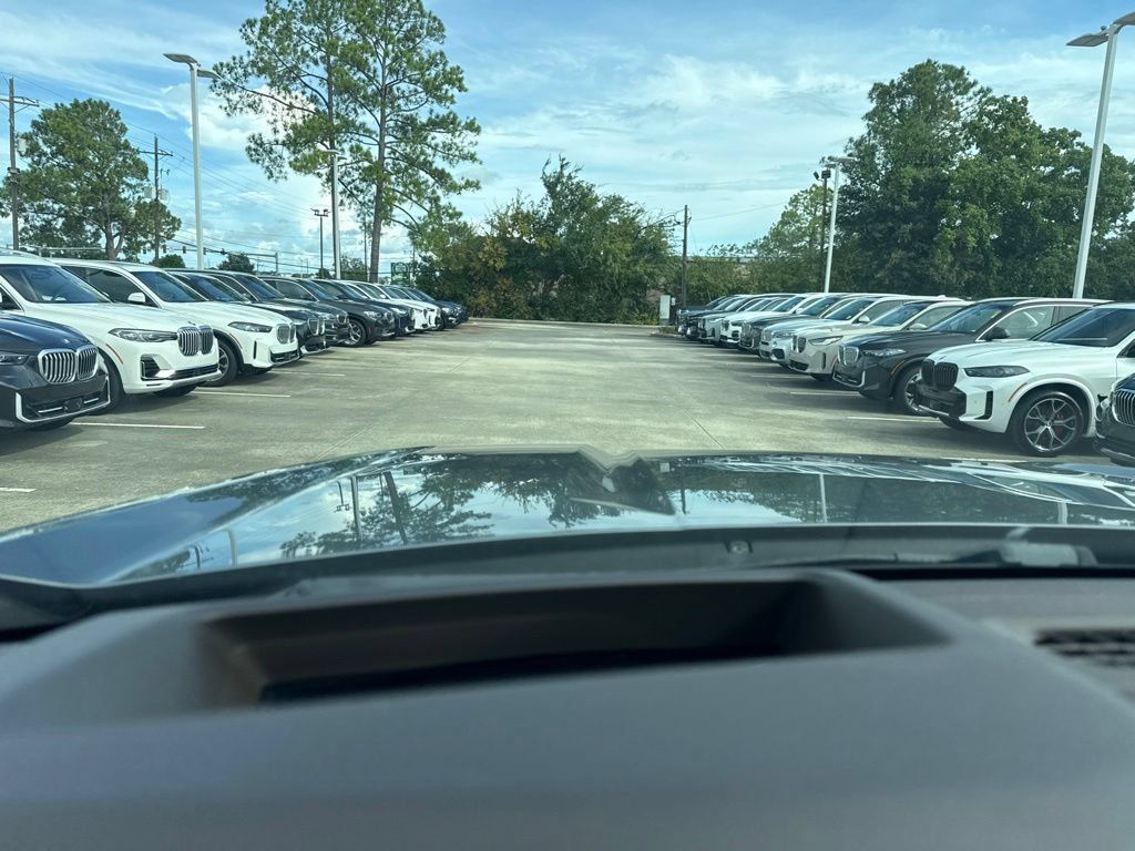 Used 2022 GMC Yukon Denali RWD image 17