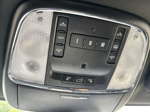Certified 2017 Jeep Grand Cherokee Limited w/ Luxury Group II AWD/4WD image 29