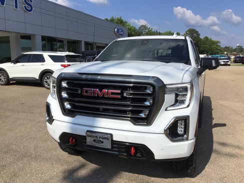 Used 2021 GMC Sierra 1500 AT4 w/ AT4 Premium Package AWD/4WD image 6
