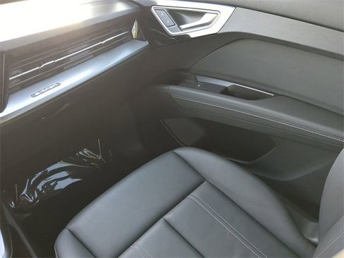 Used 2023 Audi Q4 e-tron Premium w/ Convenience Package image 16