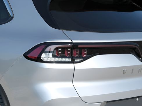 New 2025 VinFast VF 8 Eco AWD/4WD image 32