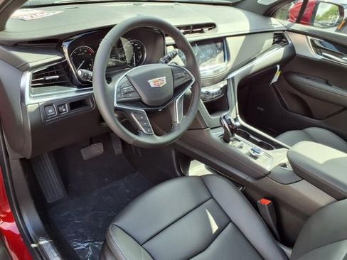 New 2025 Cadillac XT5 Premium Luxury image 3