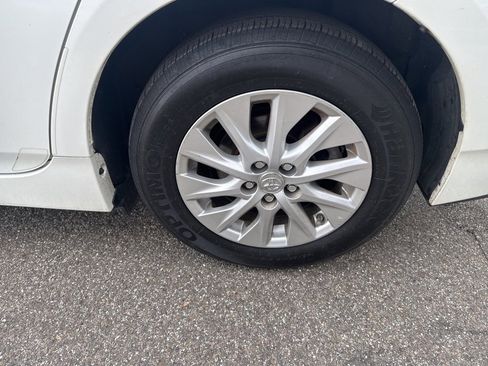 Used 2012 Toyota Prius Prime Plug-In Hybrid image 21