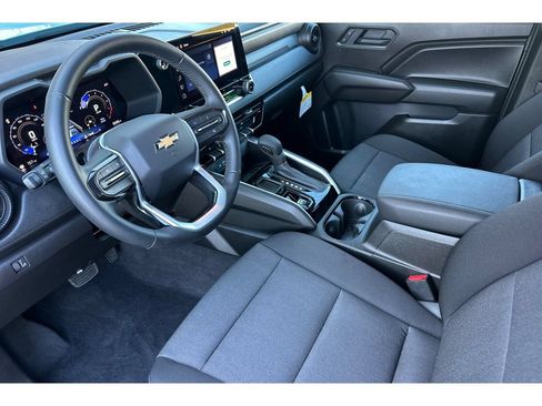 Used 2026 Chevrolet Colorado W/T w/ WT Custom Package RWD image 10