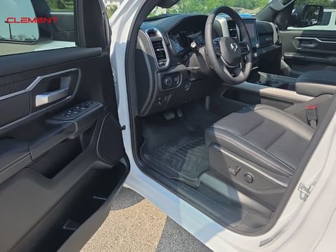 Used 2025 RAM 1500 Big Horn AWD/4WD image 8