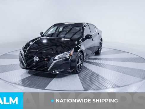 Used 2023 Nissan Altima 2.5 SR AWD/4WD image 2