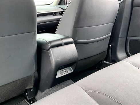 Used 2025 Nissan Altima 2.5 SV image 33