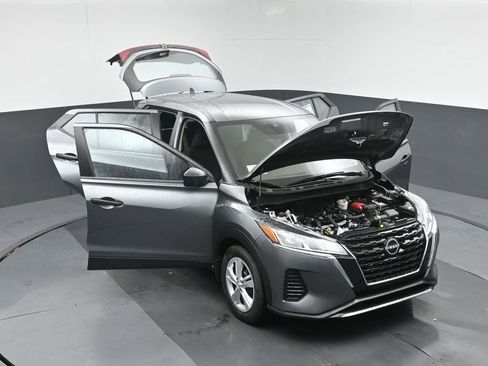 Used 2024 Nissan Kicks S image 42