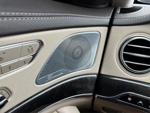 Used 2016 Mercedes-Benz S 550 Sedan image 29
