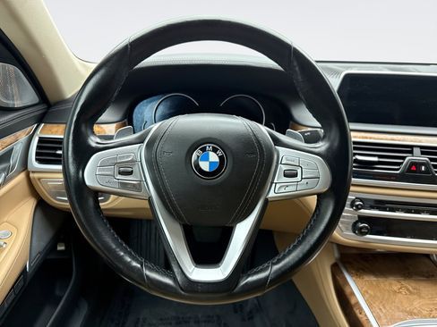 Used 2018 BMW 740e xDrive 740E AWD image 12