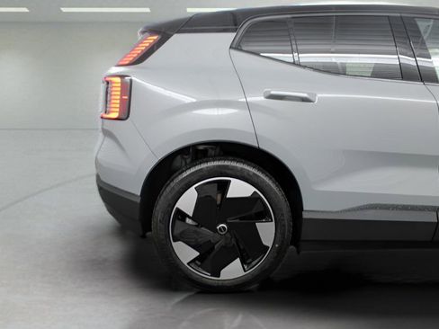 New 2026 Volvo EX30 Plus image 35