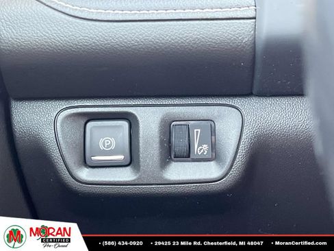 Used 2020 GMC Acadia SLE FWD image 26