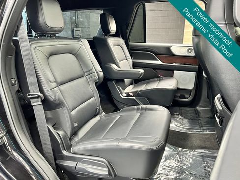 Used 2022 Lincoln Navigator Reserve AWD/4WD image 14
