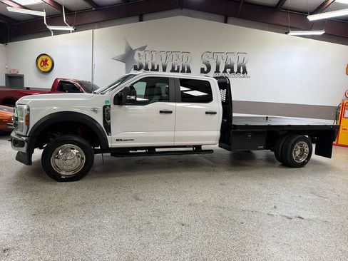 Used 2024 Ford F550 4x4 Crew Cab Super Duty image 2
