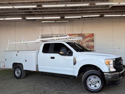 Used 2022 Ford F350 XL w/ Power Equipment Group image 17