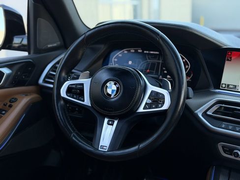 Used 2022 BMW X5 M50i w/ Premium Package image 39