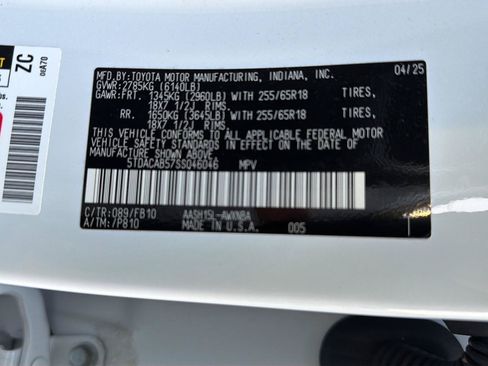 Certified 2025 Toyota Grand Highlander AWD Hybrid image 41