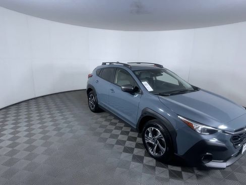 Used 2024 Subaru Crosstrek 2.0i Premium AWD/4WD image 2