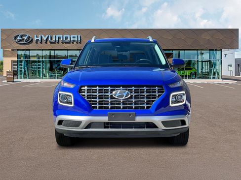 New 2025 Hyundai Venue Limited image 12
