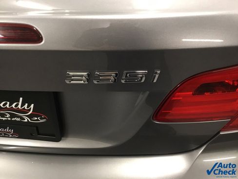 Used 2011 BMW 335i Convertible image 25