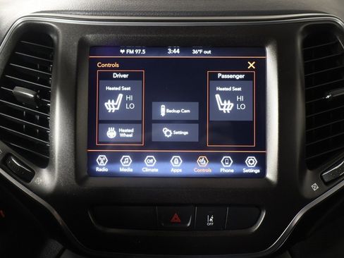 Used 2022 Jeep Cherokee Trailhawk w/ Comfort/Convenience Group image 39